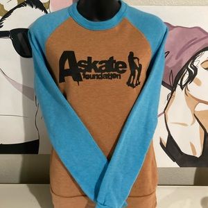 Alternative earth sweater size XS